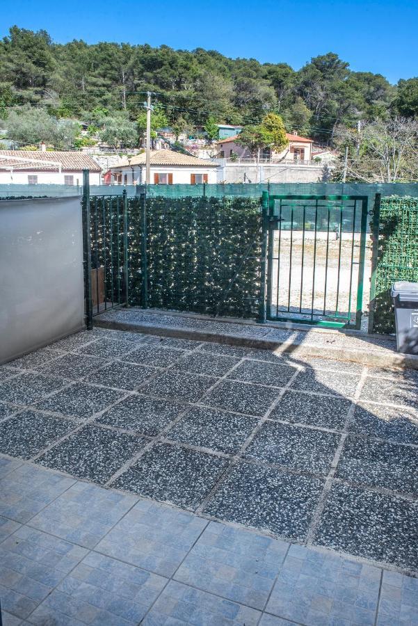 Apartamento A08 - Poggio, Delizioso Bilocale Al Piano Terra Poggio  Exterior foto